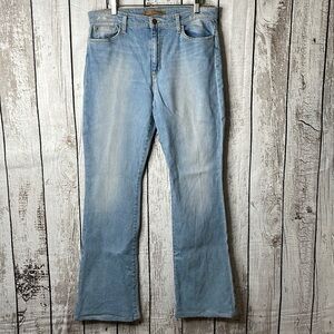 Joe’s High Rise Flair size 32.​​